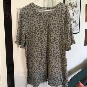 JODIFL Gray Leopard Top